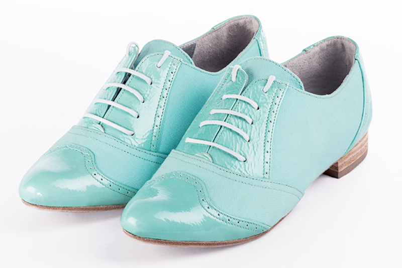 Aquamarine blue women's fashion lace-up shoes. Round toe. Flat leather soles. Front view - Florence KOOIJMAN